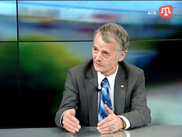 Мустафа Джемілєв в прямому ефірі передачі «Mizmizlar» на телеканалі ATR