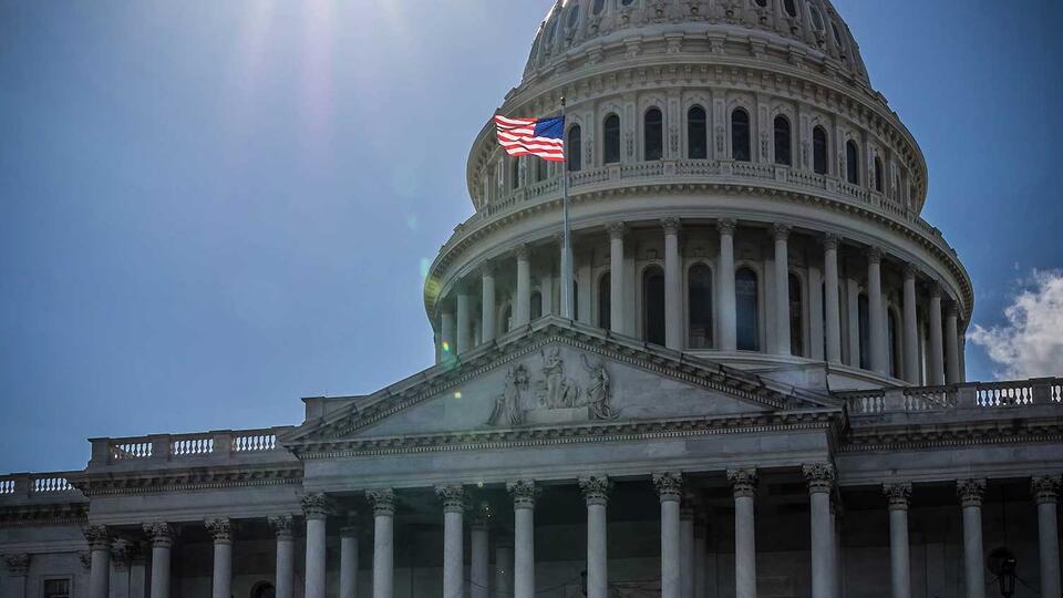 Під дію санкцій, введених США у зв’язку з подіями в Криму, підпадає широке коло осіб як в Україні, так і в Росії