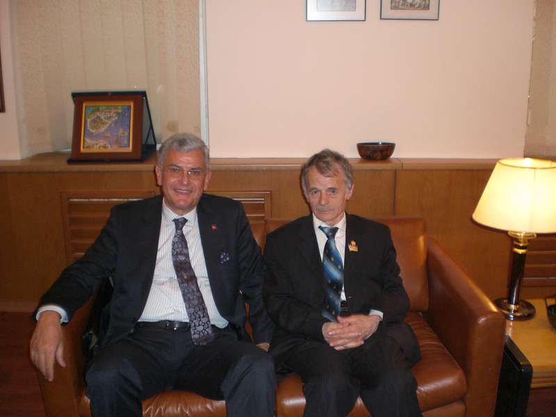Глава Меджлісу Мустафа Джемілєв зустрівся з парламентською делегацією Туреччини