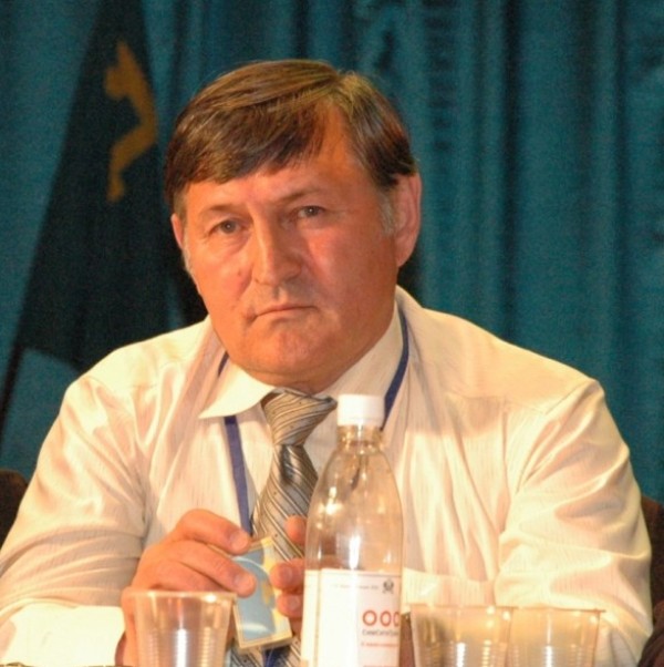Член Координаційної ради Світового Конгресу кримських татар Нусрет Джемілєв нагороджений орденом «Дустлік»
