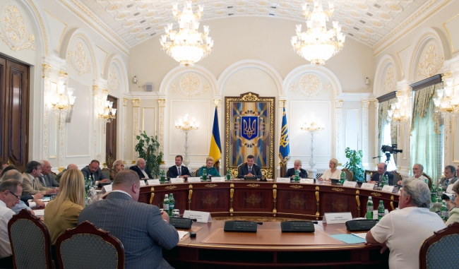 Mejlis’ Leader Mustafa Jemilev Took Part in Meeting of Public Humanitarian Council of the President of Ukraine