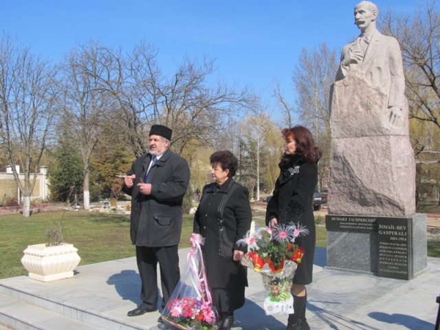 Commemorating Great Educator Ismail Gasprinsky