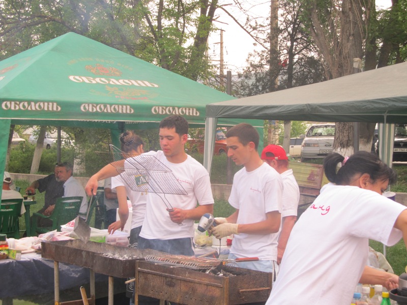 Residents of Dobroe Valley of Simferopol Region Celebrated the National Crimean Tatar Festival Hidirellez