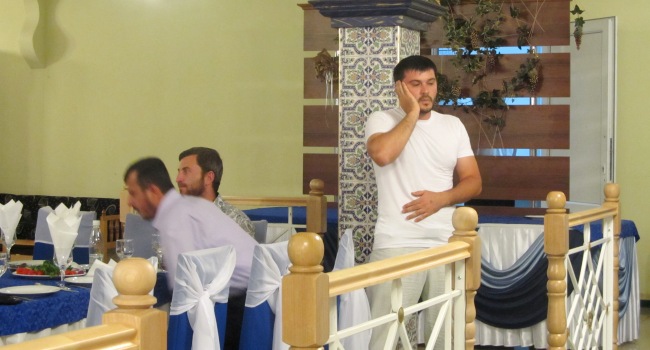 «Alraid» Qurultay delegatları ve musafirlerine iftar berdi