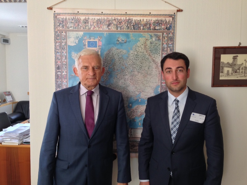 Mejlis Representative Gives Letter of Mejlis Head M.Jemilev About International Forum to MEPs