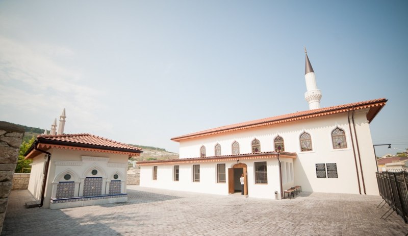 Bağçasarayda Orta Caminiñ tantanalı açılışı oldı