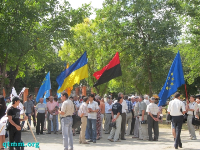 У Сімферополі пройшов щорічний траурний мітинг в рамках Загальноєвропейського дня пам’яті жертв сталінізму та нацизму в ім’я збереження пам’яті про жертви масових депортацій і страт
