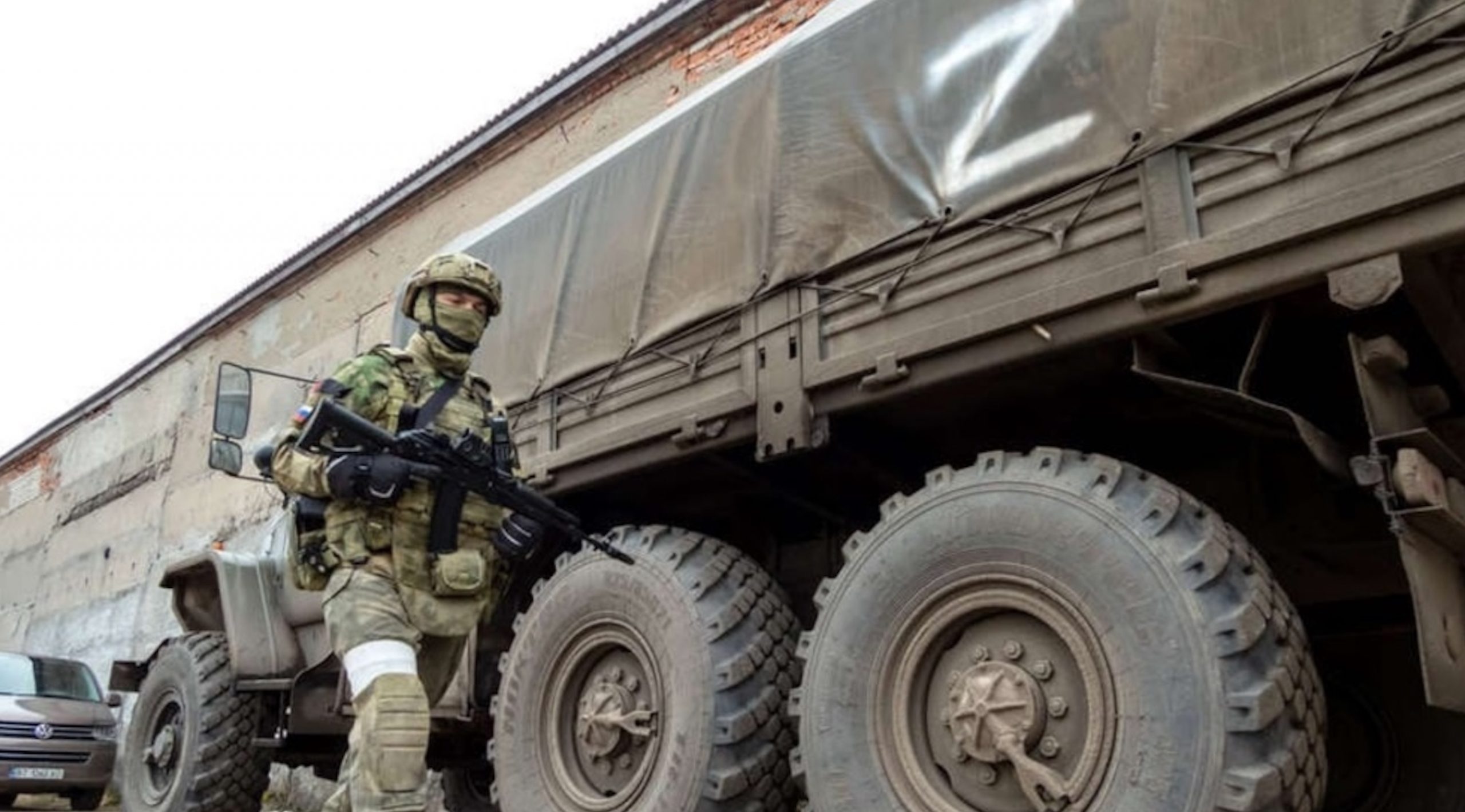 У Криму знесли СТО, де відмовились обслуговувати автомобіль окупантів