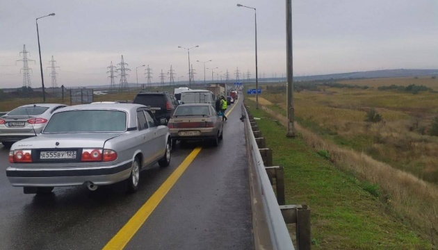 Çubarov ruslarnı endi şu anda Qırımdan qaçmağa çağırdı