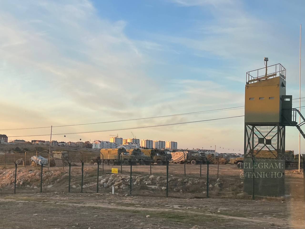 İşğal etilgen Qırımda Mobilizatsiya lageriniñ fotoresmileri yayınlandı