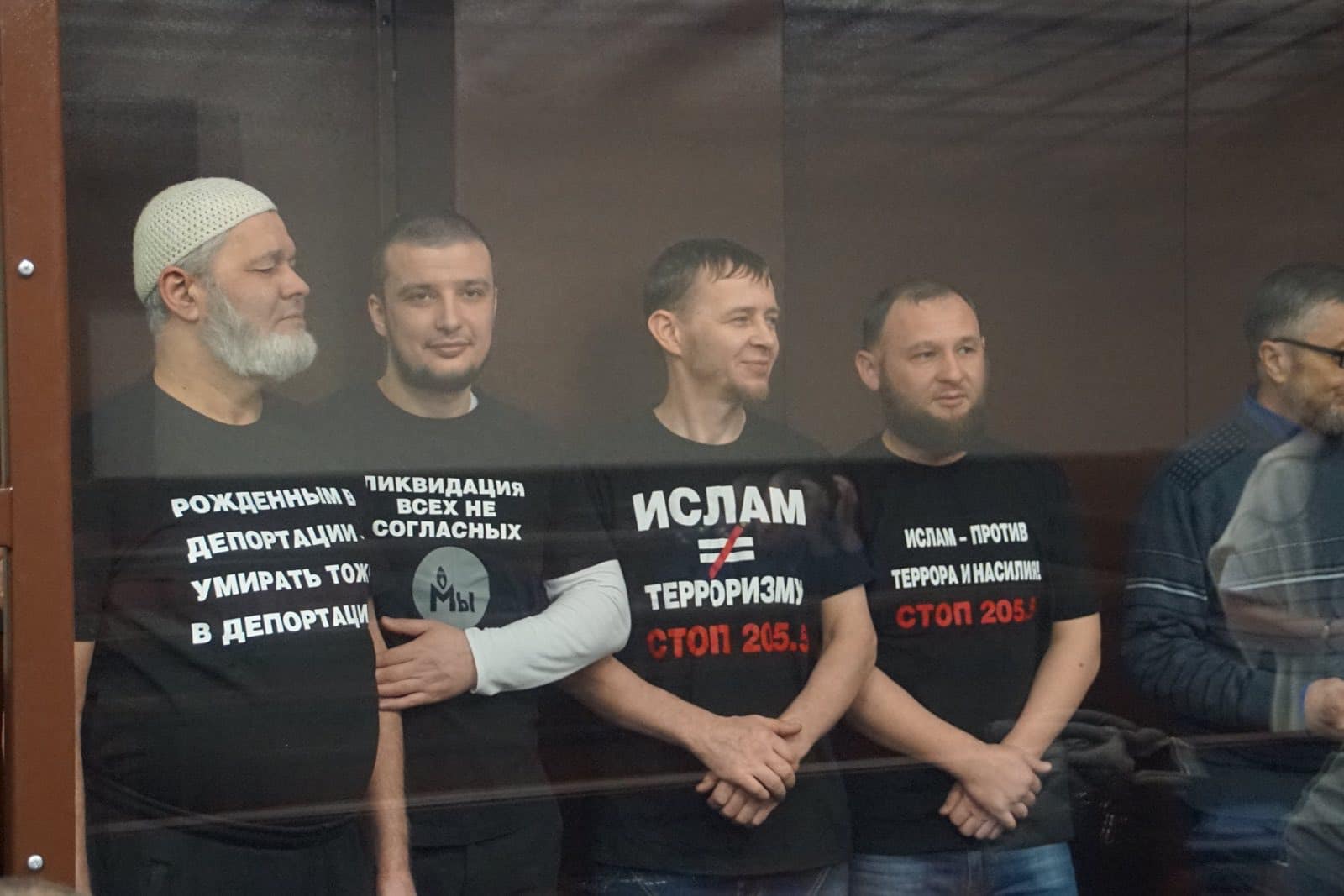 По 13 років колонії – російський суд засудив п’ятьох кримських татар