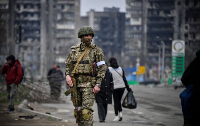 Російські загарбники возвели базу на півночі окупованого Криму