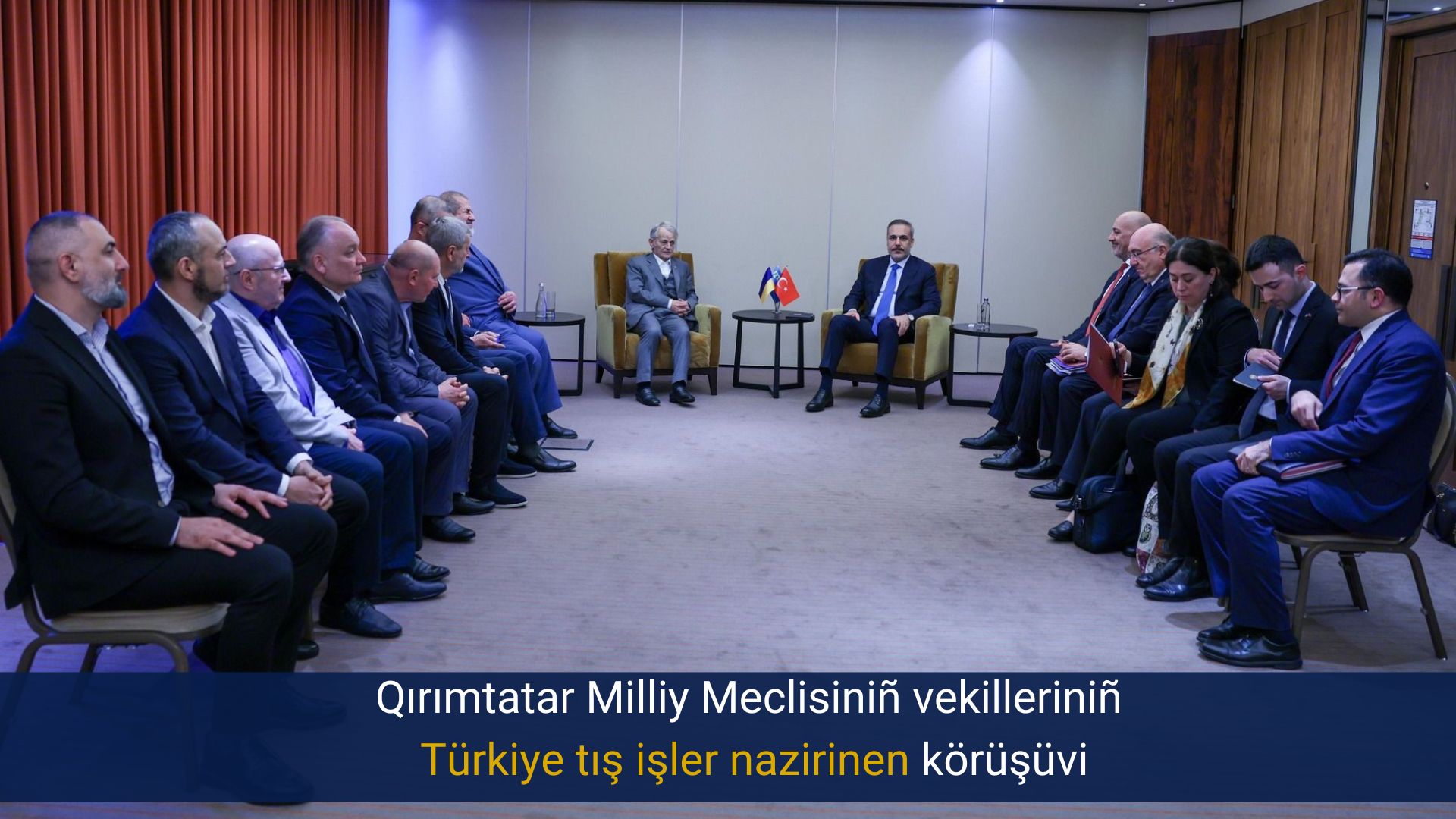 Qırımtatar Milliy Meclisiniñ vekilleriniñ Türkiye tış işler nazirinen körüşüvi