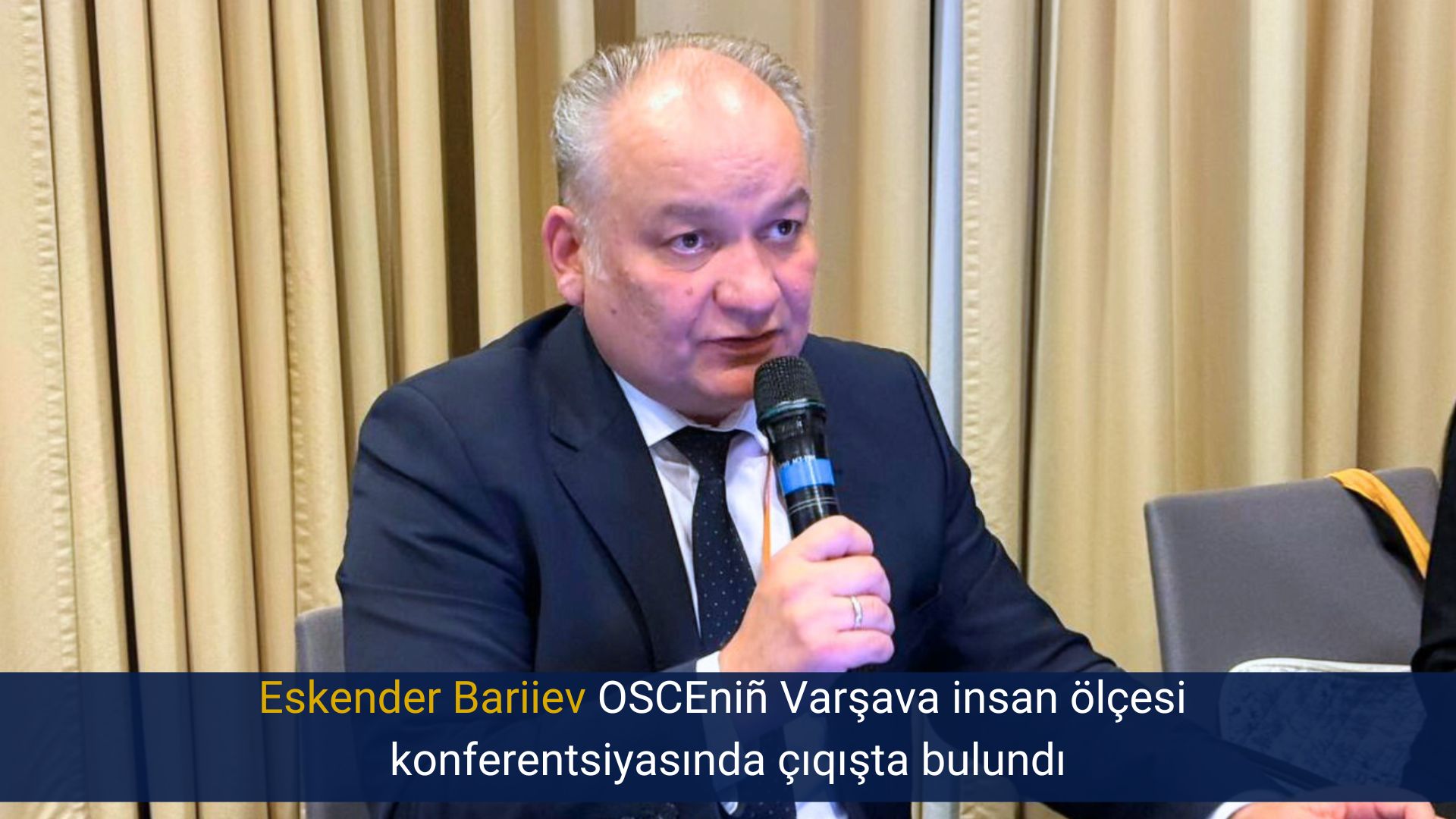 Eskender Bariiev OSCEniñ Varşava insan ölçesi konferentsiyasında çıqışta bulundı