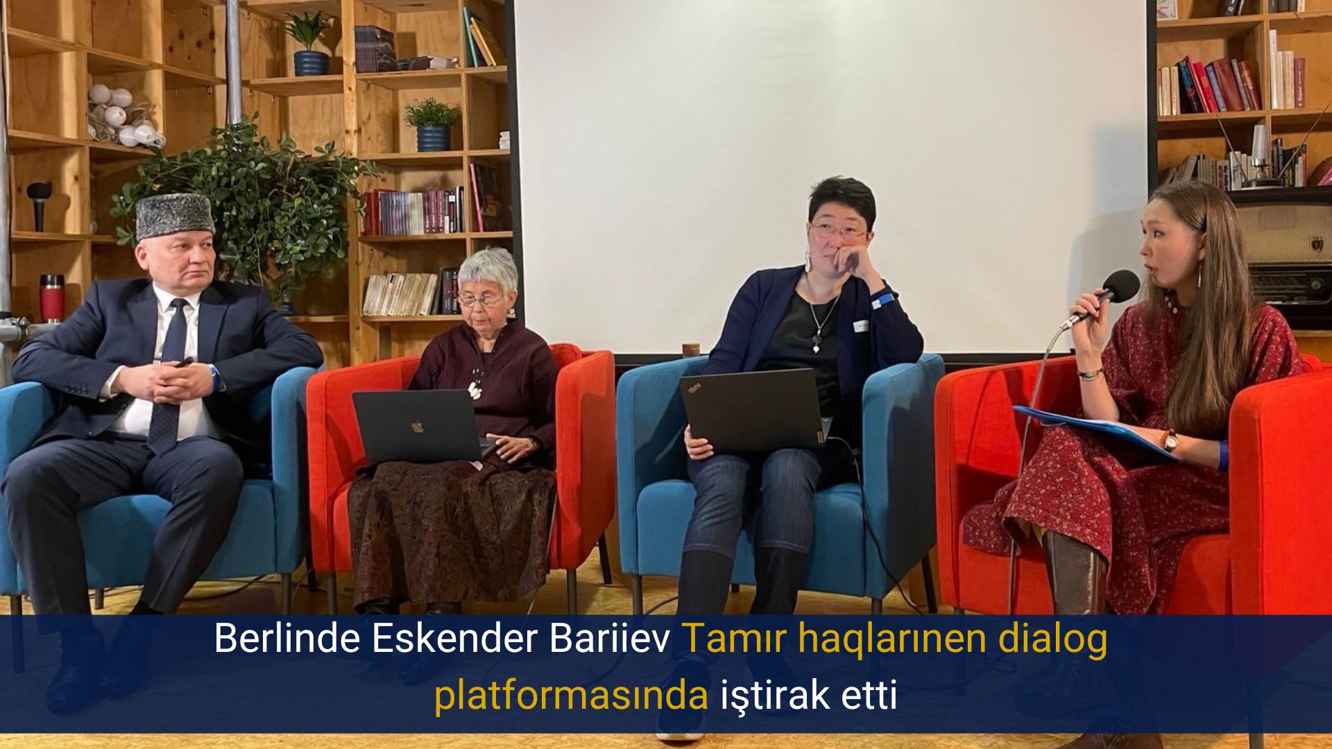 Berlinde Eskender Bariiev Tamır haqlarınen dialog platformasında iştirak etti