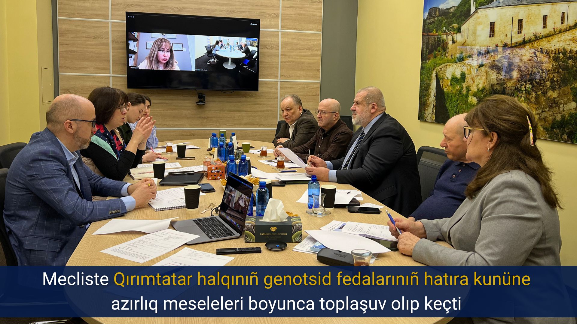 Mecliste Qırımtatar halqınıñ genotsid fedalarınıñ hatıra kunüne azırlıq meseleleri boyunca toplaşuv olıp keçti 